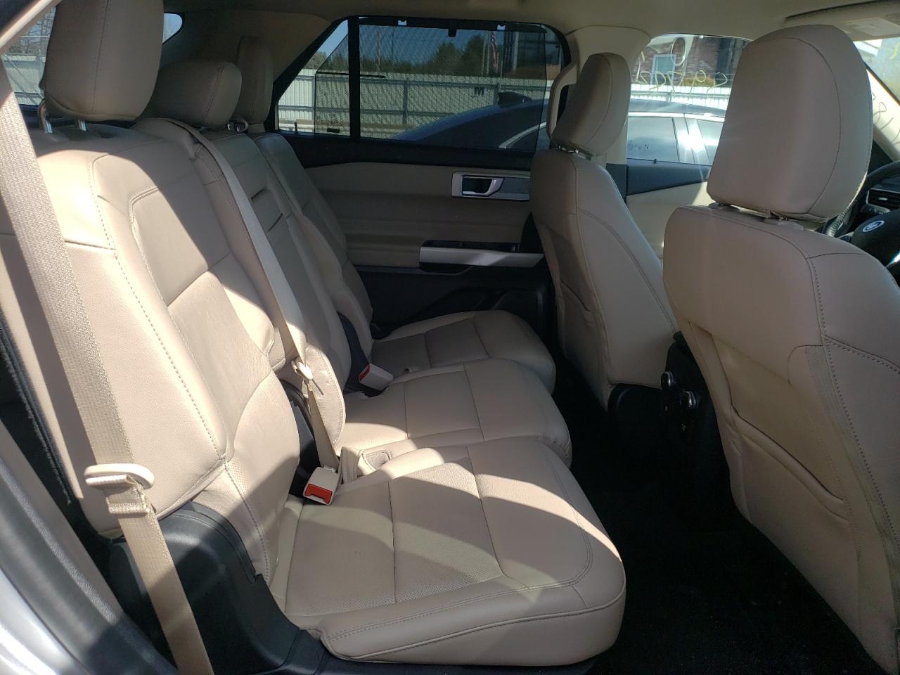 Photo 6 from auction – 2021 FORD EXPLORER L with VIN 1FMSK8FH1MGB45488