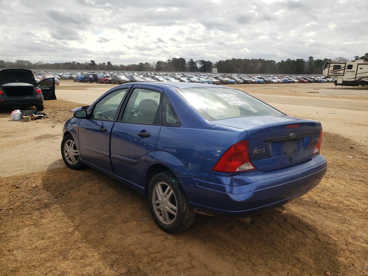 Photo 3 from auction – 2002 FORD FOCUS with VIN 1FAFP34302W168223