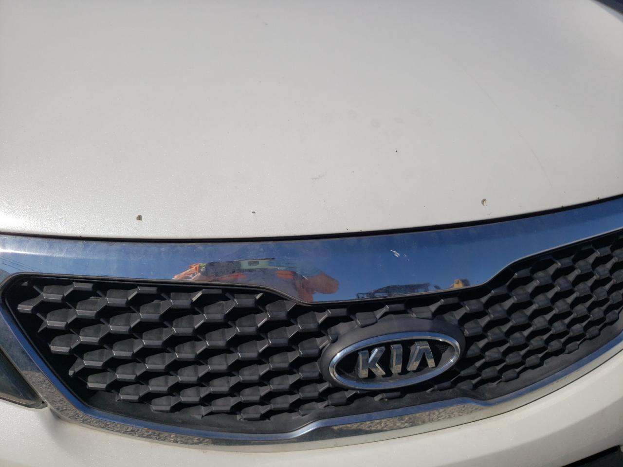 Photo 9 from auction – 2013 KIA SORENTO LX with VIN 5XYKTDA65DG346538