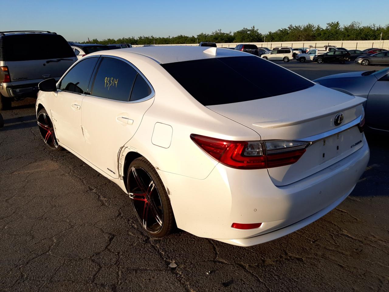 Photo 3 from auction – 2016 LEXUS ES 300H with VIN JTHBW1GG3G2109985