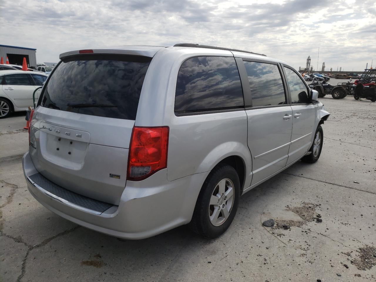 Photo 4 from auction – 2012 DODGE GRAND CARA with VIN 2C4RDGCGXCR129371