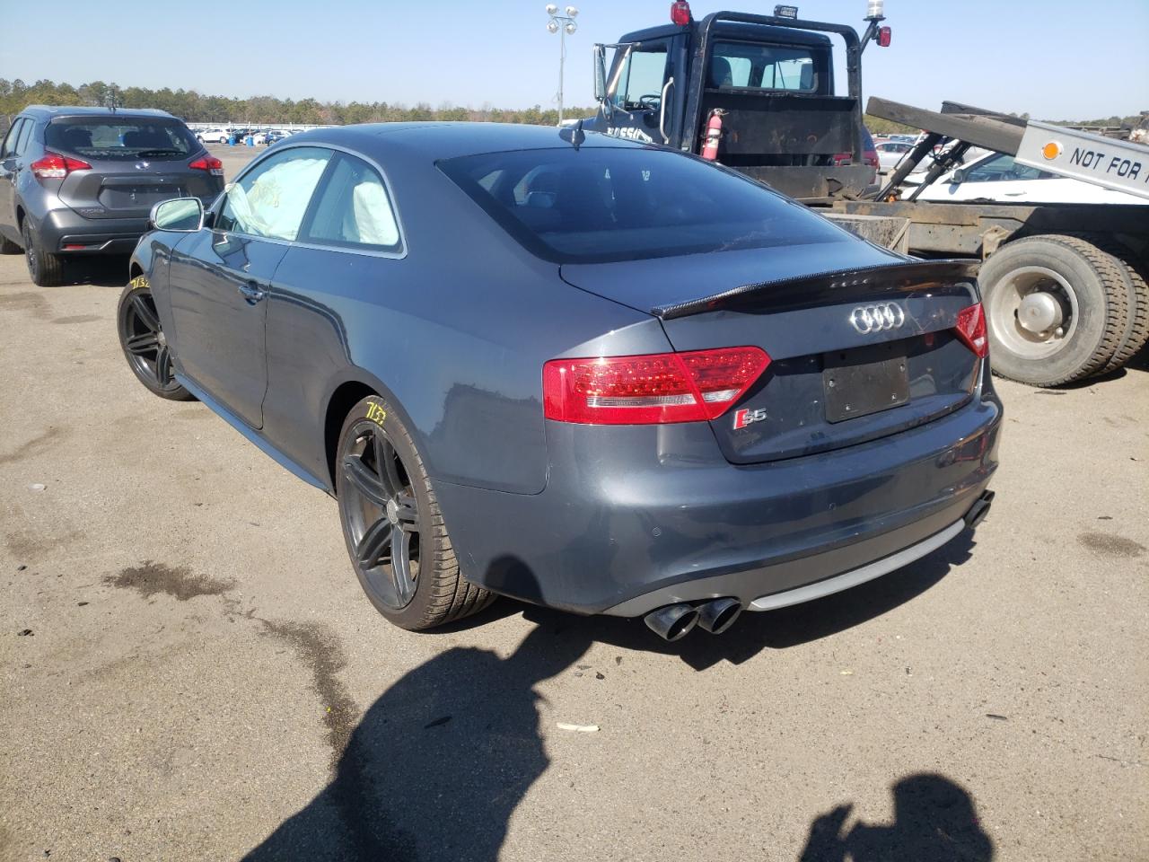 Photo 3 from auction – 2011 AUDI S5 PREMIUM with VIN WAUCVAFR8BA083150