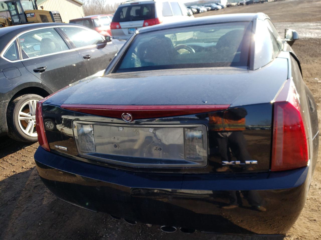 Photo 6 from auction – 2004 CADILLAC XLR with VIN 1G6YV34A545602946