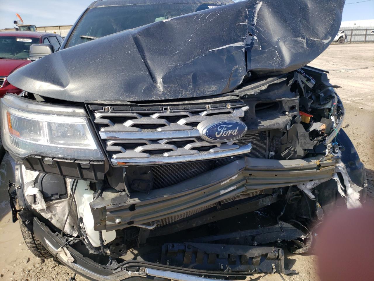 Photo 9 from auction – 2018 FORD EXPLORER L with VIN 1FM5K8F87JGA45887