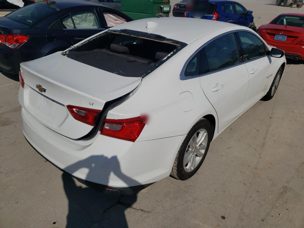 Photo 4 from auction – 2018 CHEVROLET MALIBU LT with VIN 1G1ZD5ST9JF150390