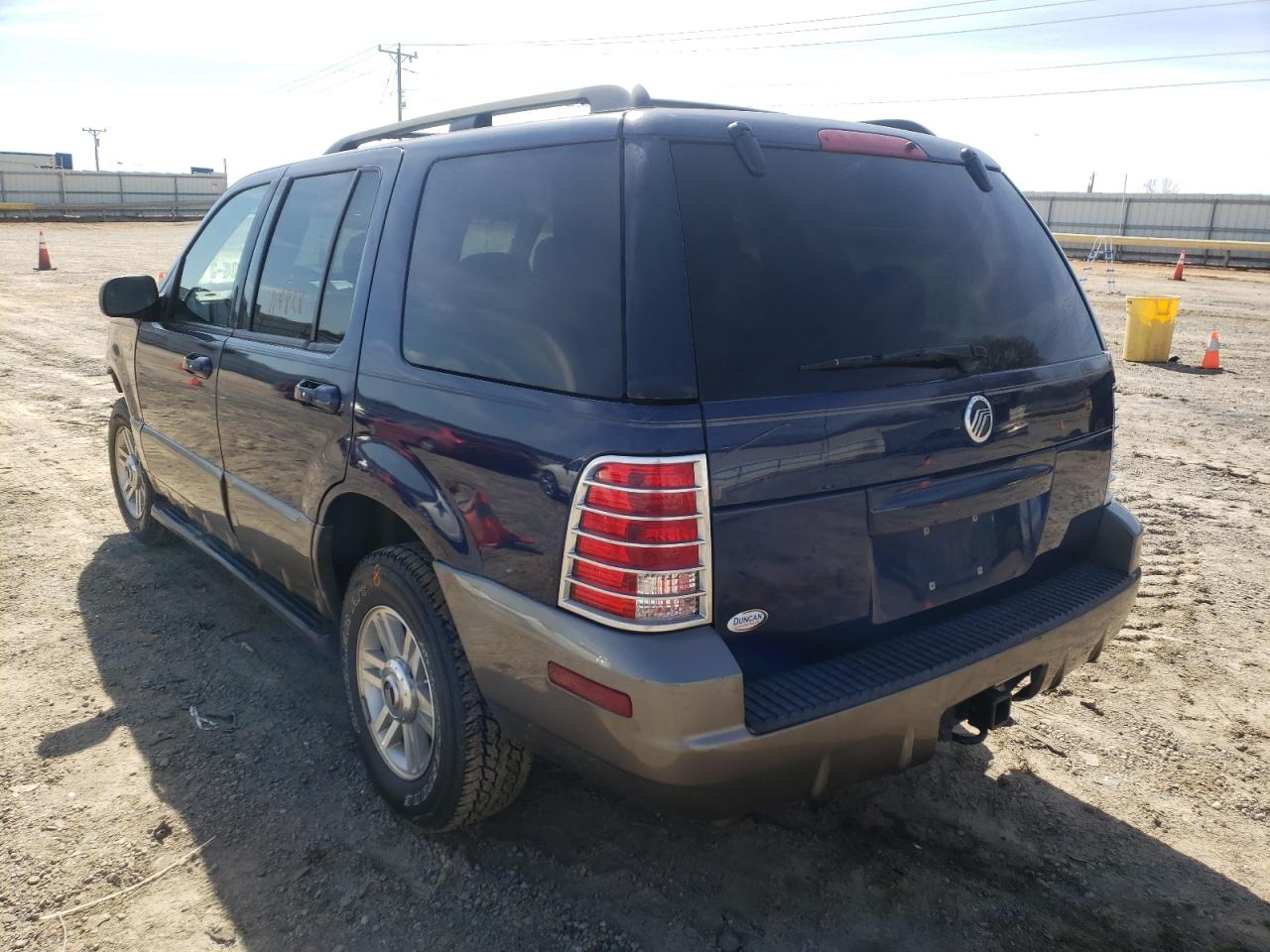 Photo 3 from auction – 2004 MERCURY MOUNTAINEE with VIN 4M2ZU86WX4UJ07765