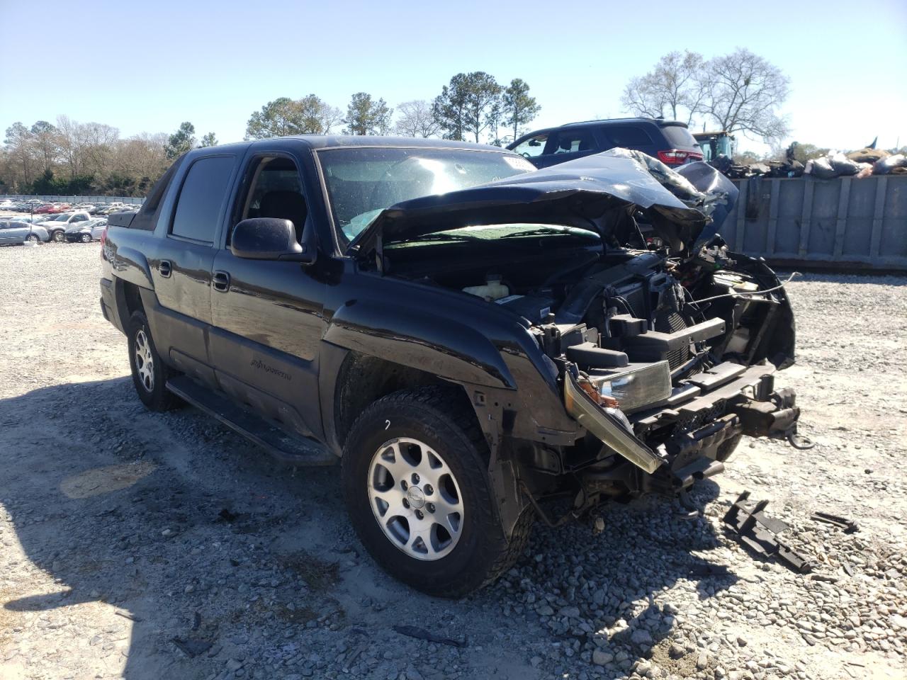 CHEVROLET AVALANCHE 2002 with VIN 3GNEK13TX2G163644 - Photo from auction