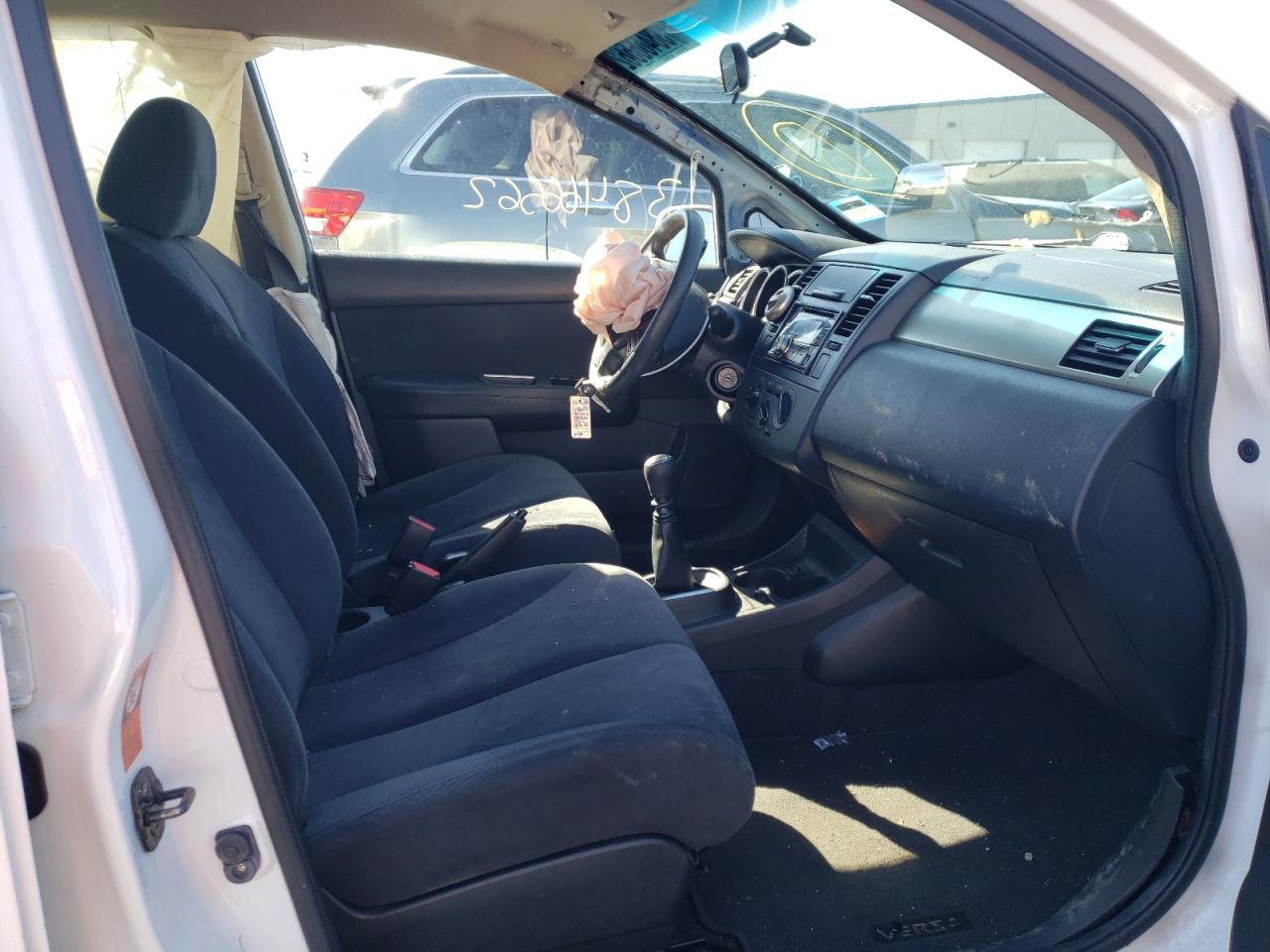 Photo 5 from auction – 2009 NISSAN VERSA S with VIN 3N1BC13E89L467151