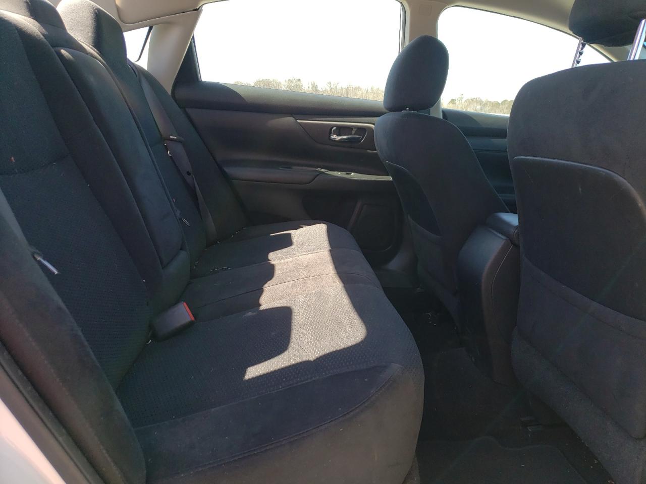 Photo 6 from auction – 2015 NISSAN ALTIMA 2.5 with VIN 1N4AL3AP3FC254789