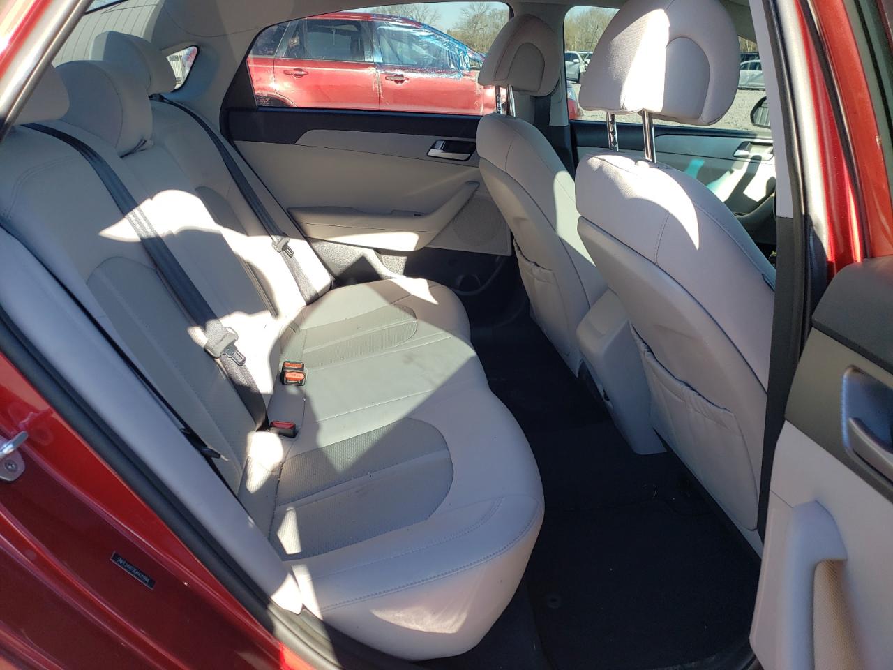 Photo 6 from auction – 2016 HYUNDAI SONATA SE with VIN 5NPE24AF0GH431994
