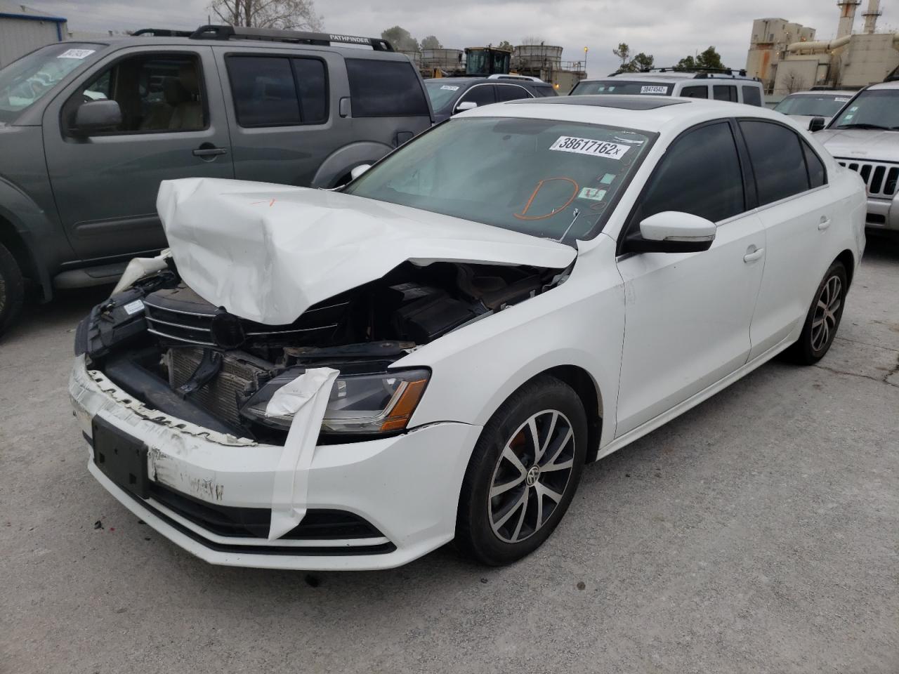 Photo 2 from auction – 2017 VOLKSWAGEN JETTA SE with VIN 3VWDB7AJ6HM277012