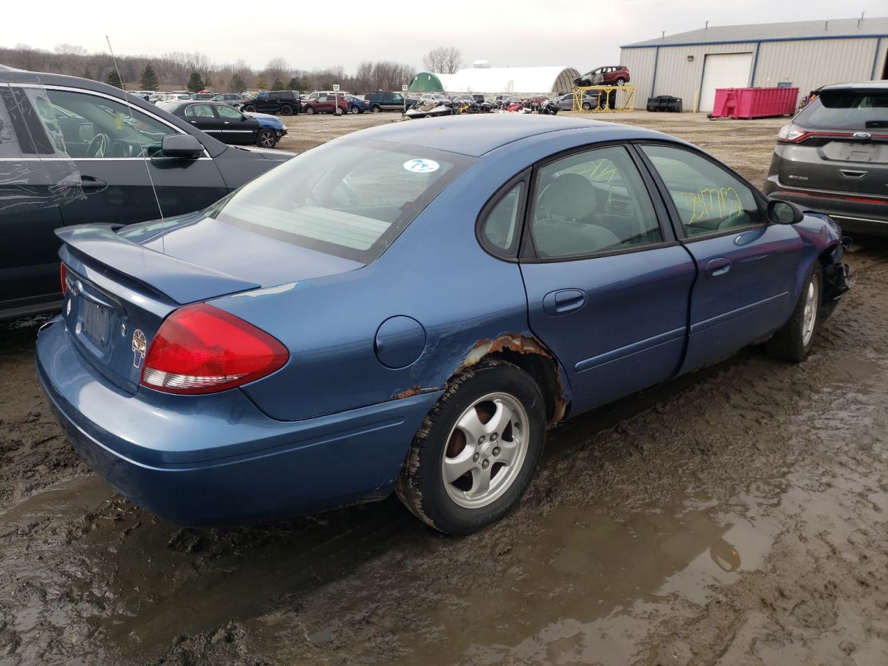 Photo 4 from auction – 2004 FORD TAURUS SES with VIN 1FAFP55S24A158603