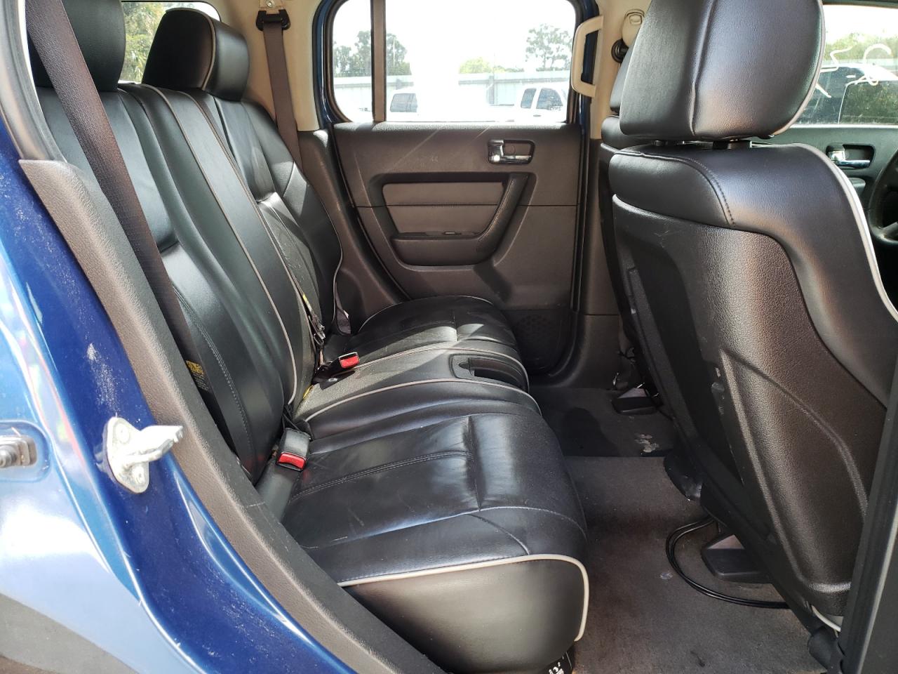 Photo 6 from auction – 2006 HUMMER H3 with VIN 5GTDN136568165442