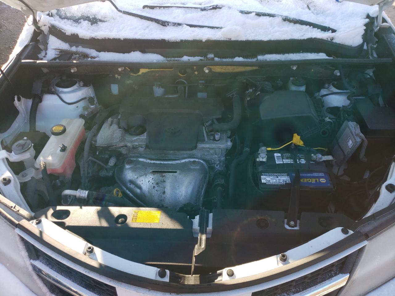 Фото 7 с аукциона – 2014 TOYOTA RAV4 LE с VIN JTMBFREV2ED059647