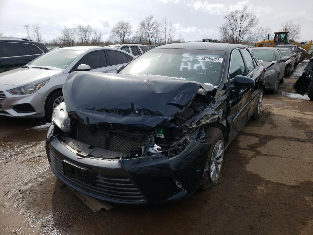 Photo 2 from auction – 2016 TOYOTA CAMRY LE with VIN 4T4BF1FK3GR525306