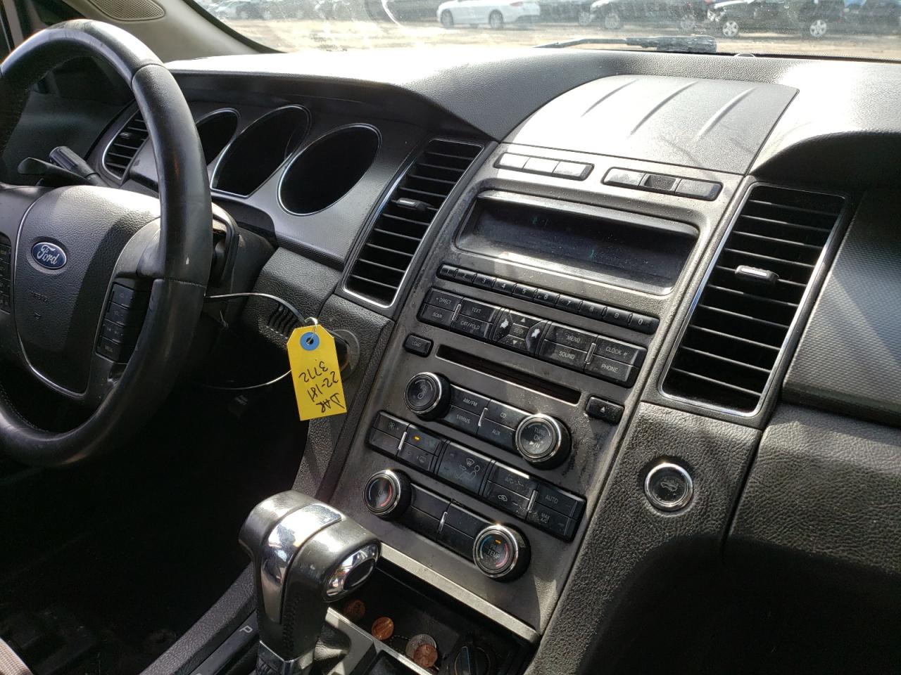 Photo 9 from auction – 2011 FORD TAURUS SEL with VIN 1FAHP2HW5BG143772