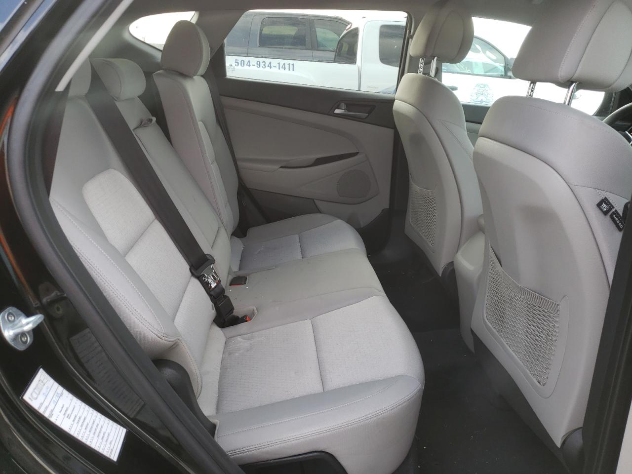 Photo 6 from auction – 2017 HYUNDAI TUCSON LIM with VIN KM8J33A45HU265642