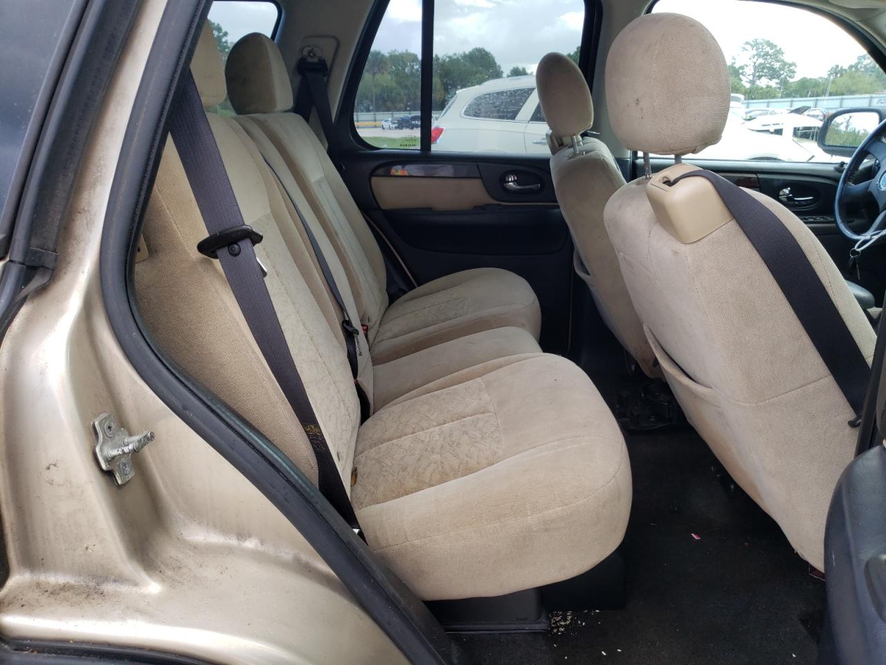 Photo 6 from auction – 2005 GMC ENVOY with VIN 1GKDS13S752176686