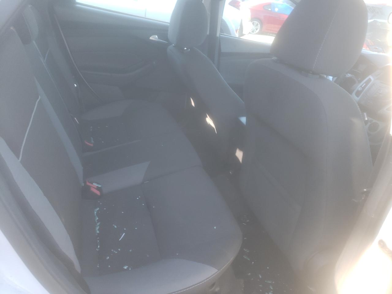 Photo 6 from auction – 2013 FORD FOCUS SE with VIN 1FADP3K27DL368294