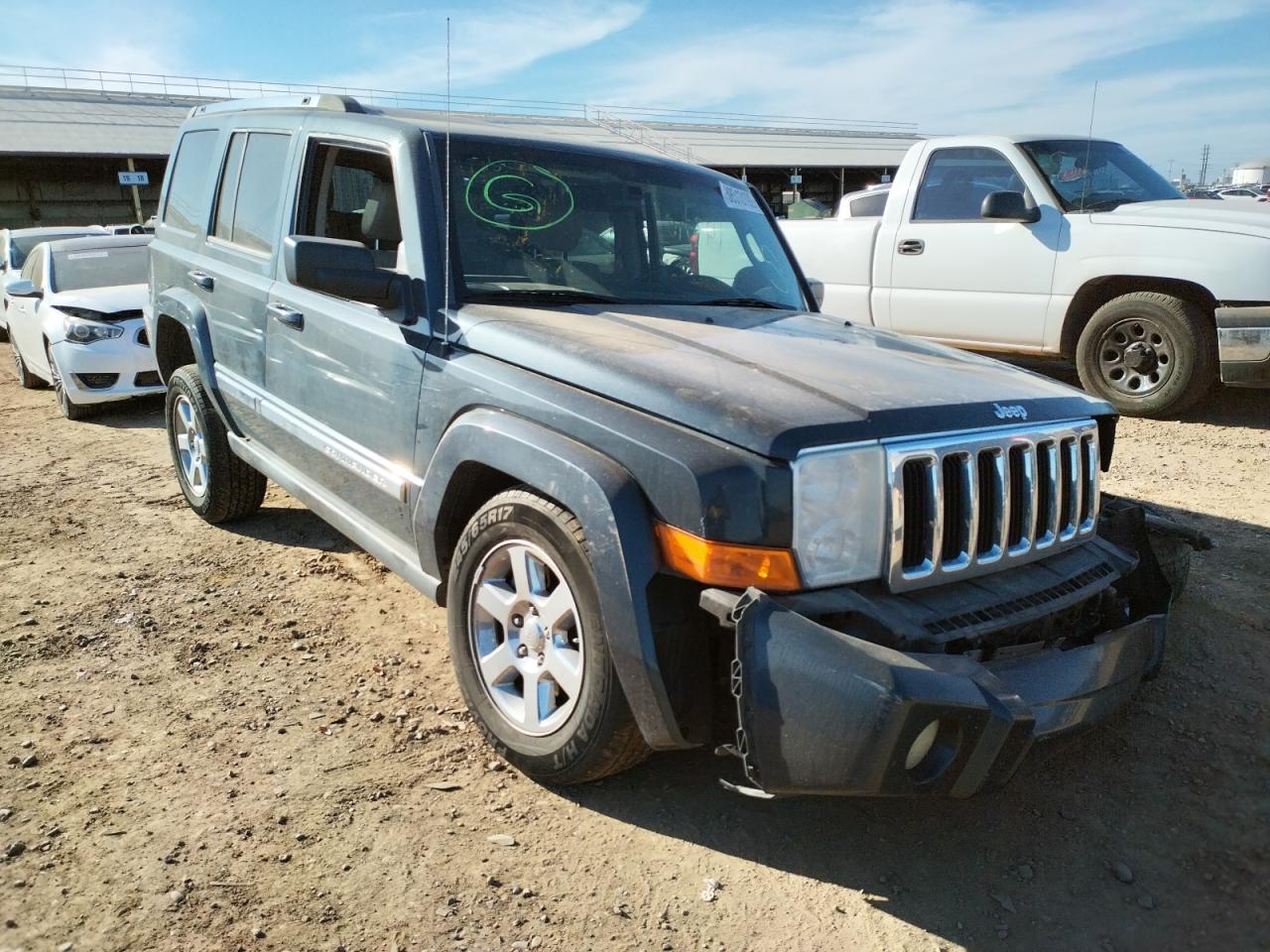 JEEP COMMANDER 2007 with VIN 1J8HG58N27C672235 - Photo from auction