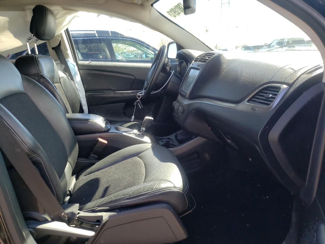Photo 5 from auction – 2017 DODGE JOURNEY CR with VIN 3C4PDDGG0HT513664