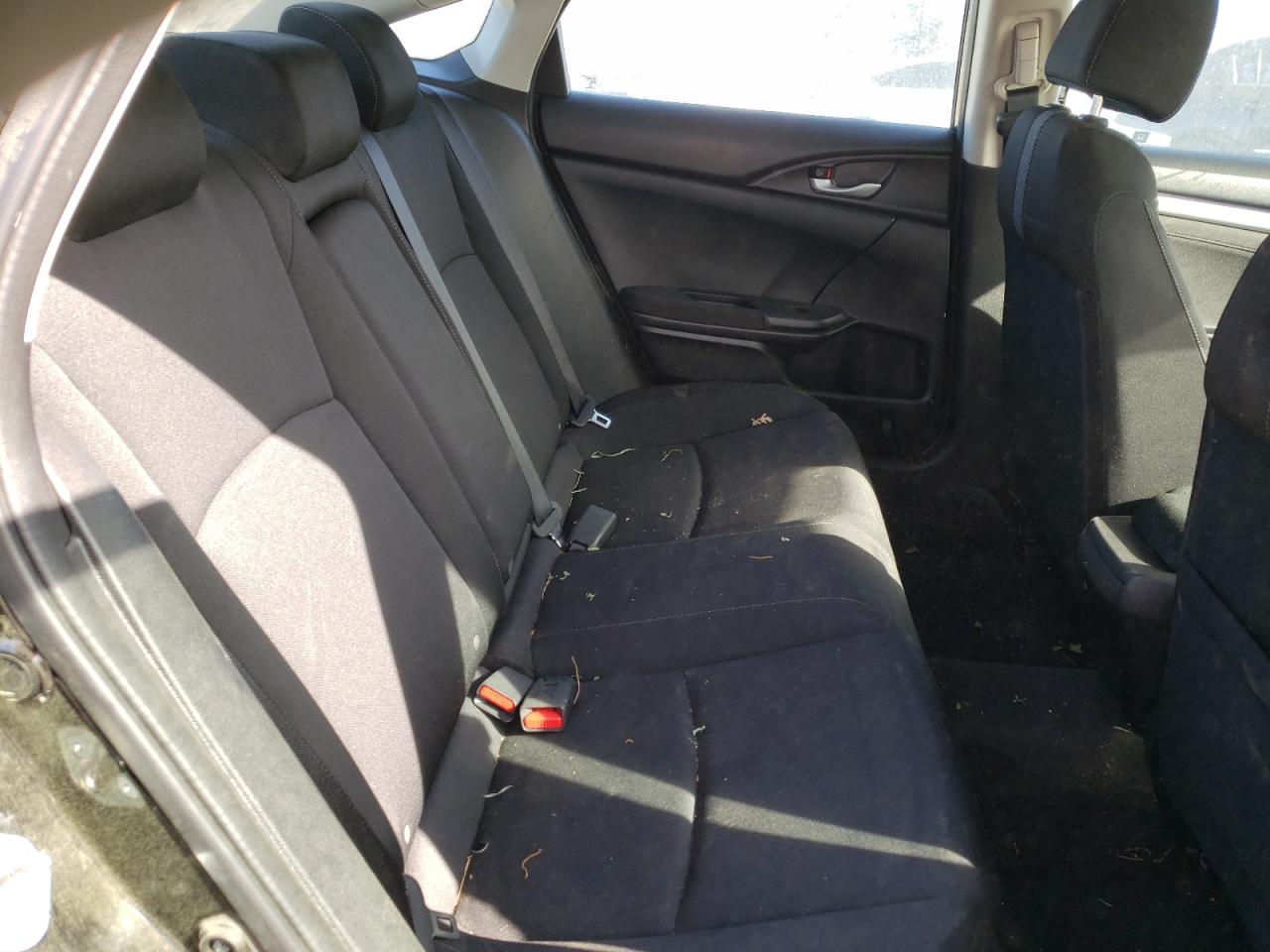 Photo 6 from auction – 2018 HONDA CIVIC EX with VIN 2HGFC2F73JH518894