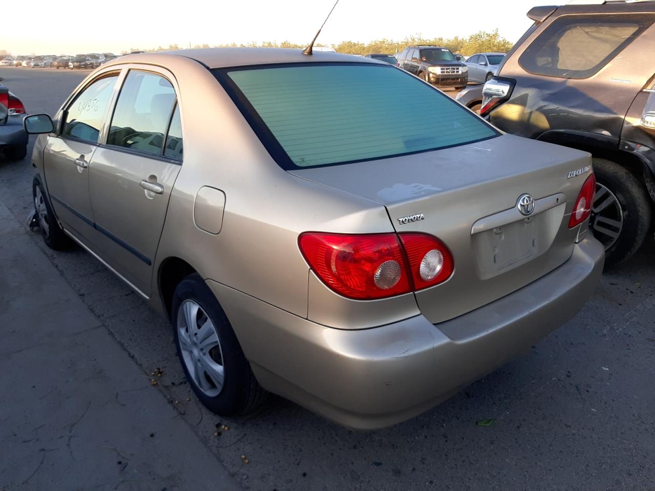 Photo 3 from auction – 2006 TOYOTA COROLLA CE with VIN 1NXBR32E06Z664448