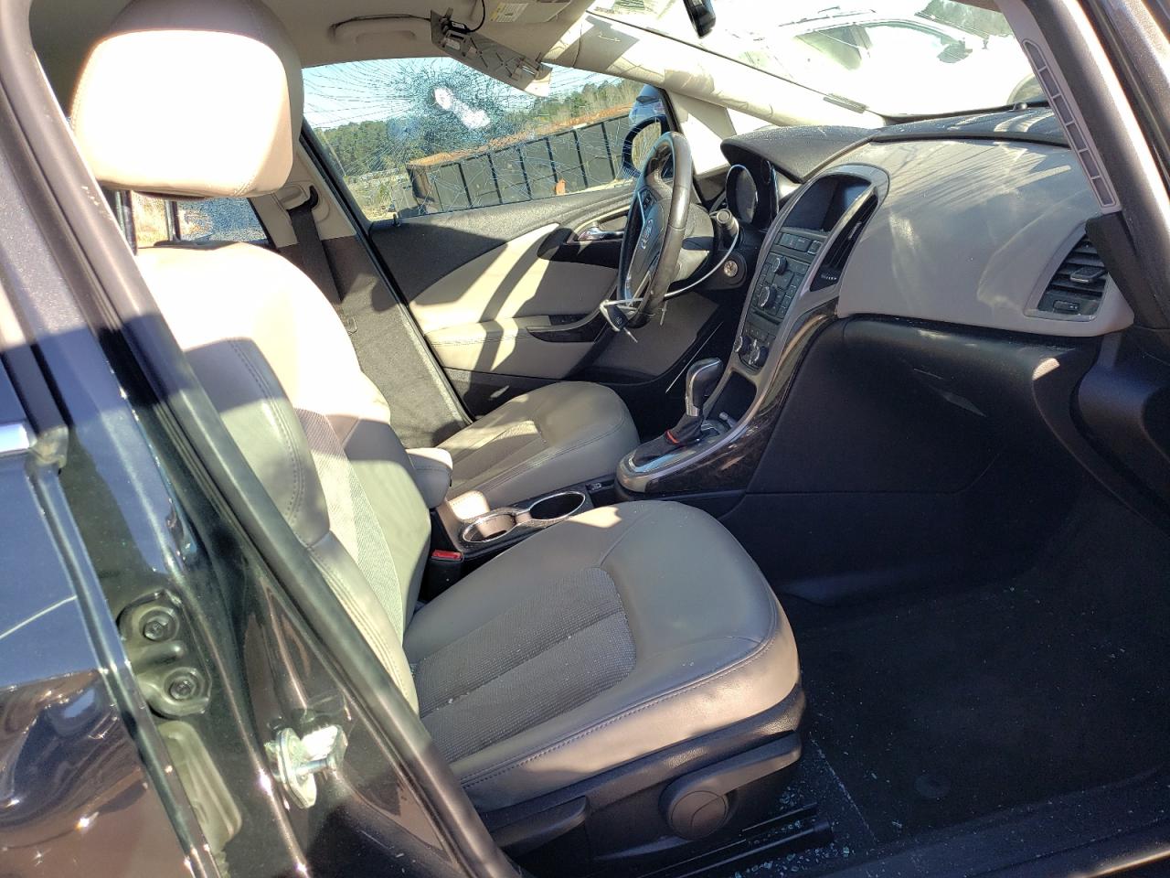 Photo 5 from auction – 2014 BUICK VERANO CON with VIN 1G4PR5SK5E4211156