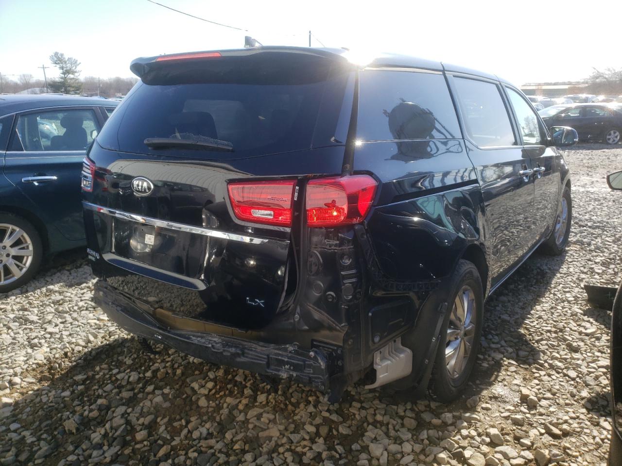 Photo 4 from auction – 2019 KIA SEDONA LX with VIN KNDMB5C19K6528360