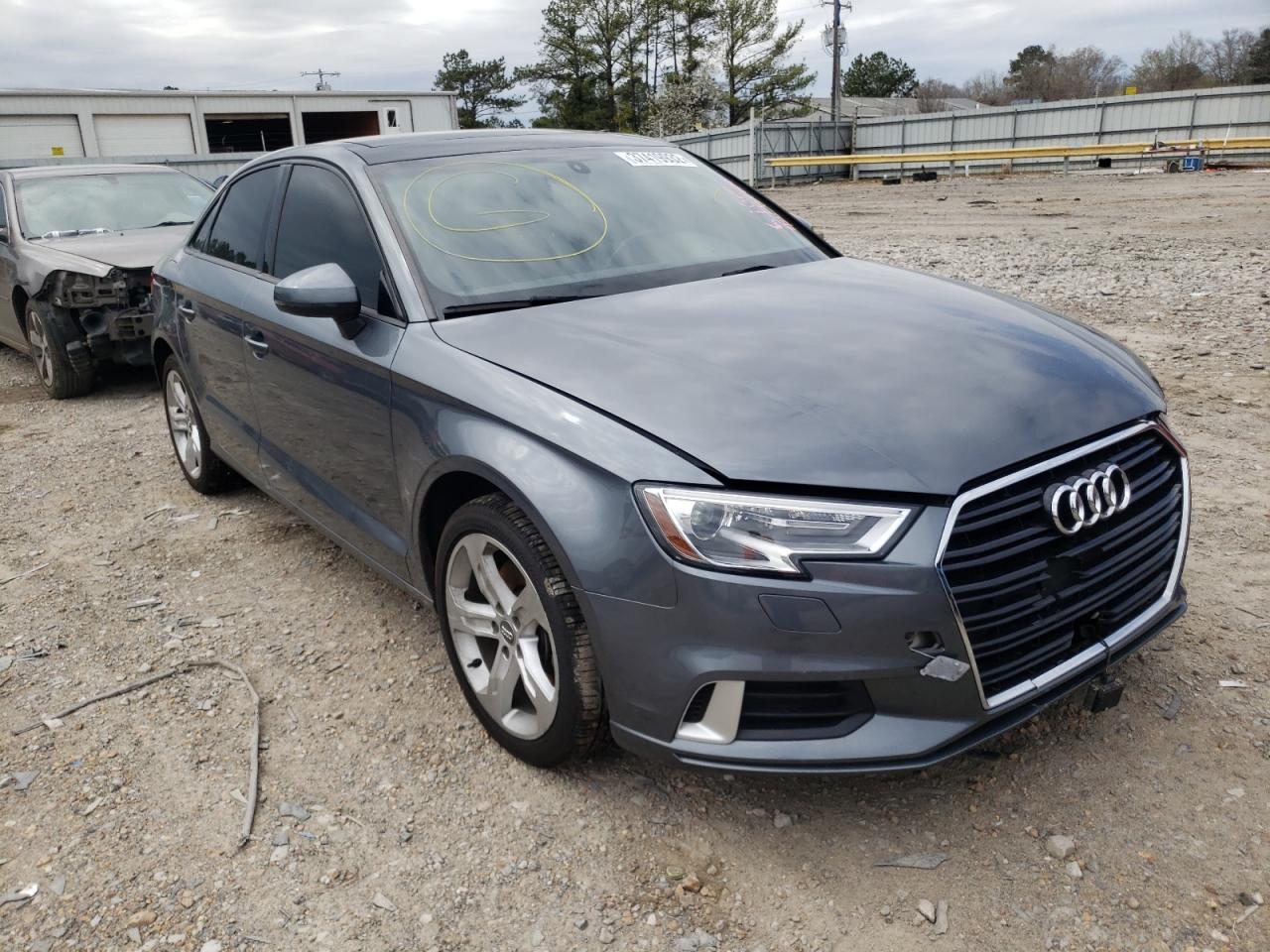 AUDI A3 PREMIUM 2018 with VIN WAUAUGFF0J1064139 - Photo from auction