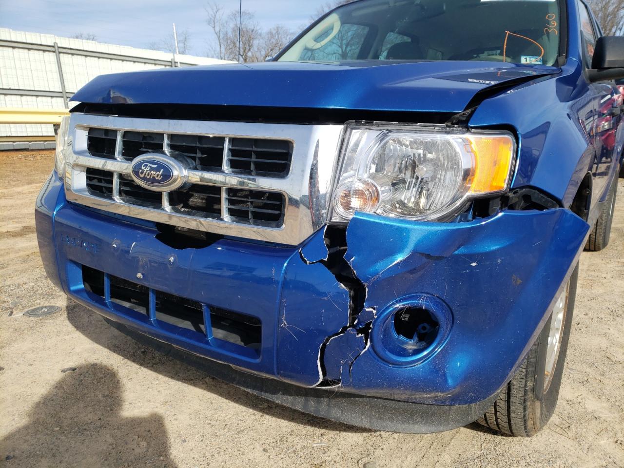 Photo 9 from auction – 2011 FORD ESCAPE XLS with VIN 1FMCU0C71BKA60852