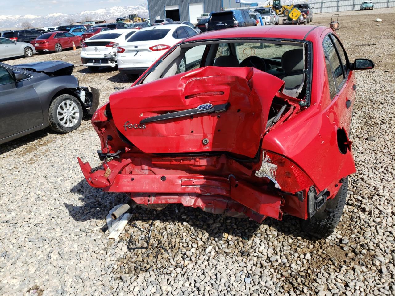 Photo 9 from auction – 2002 FORD FOCUS LX with VIN 1FAFP33P12W222830