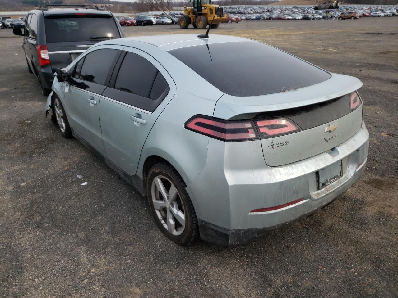 Photo 3 from auction – 2013 CHEVROLET VOLT with VIN 1G1RA6E4XDU105073