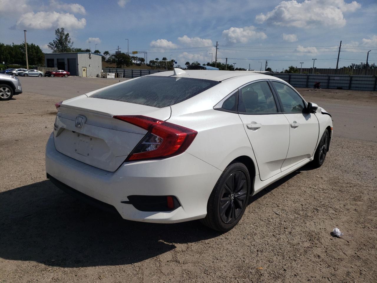 Photo 4 from auction – 2017 HONDA CIVIC EX with VIN 19XFC1F31HE203832