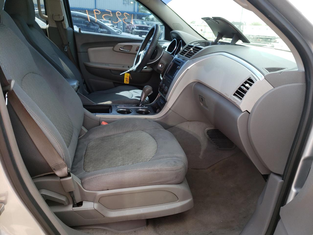 Photo 5 from auction – 2009 CHEVROLET TRAVERSE L with VIN 1GNER23D99S181629