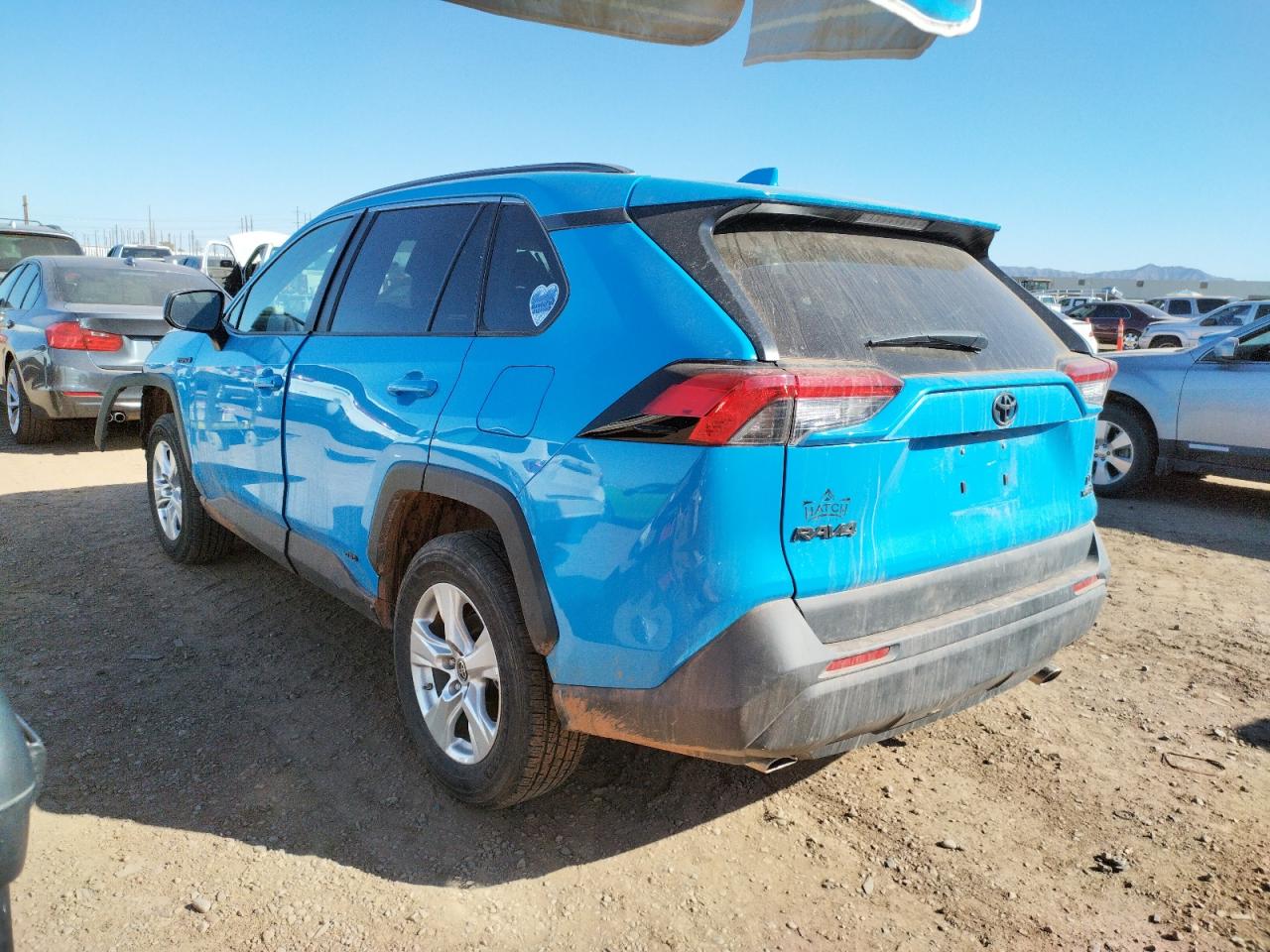 Photo 3 from auction – 2021 TOYOTA RAV4 LE with VIN 2T3LWRFV2MW111637