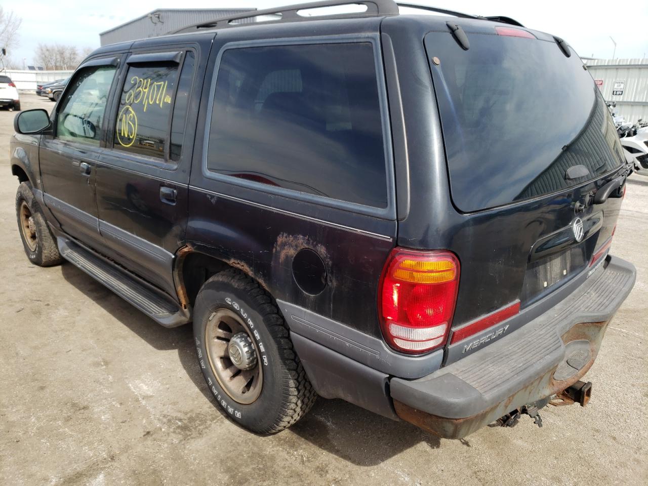 Photo 3 from auction – 2000 MERCURY MOUNTAINEE with VIN 4M2ZU86P3YUJ02907