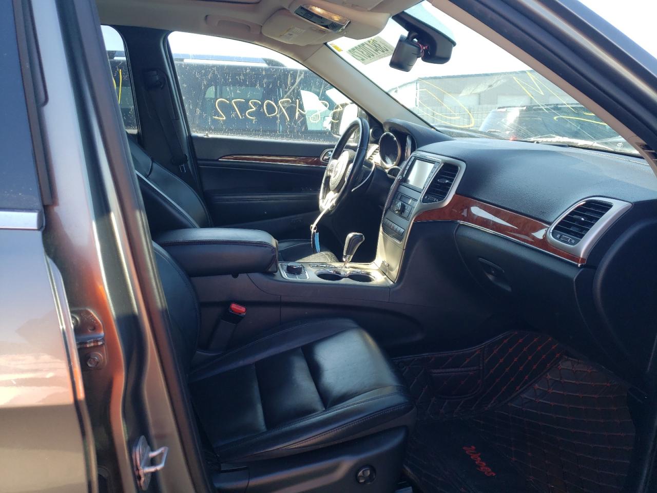 Photo 5 from auction – 2012 JEEP GRAND CHER with VIN 1C4RJFBG1CC174308