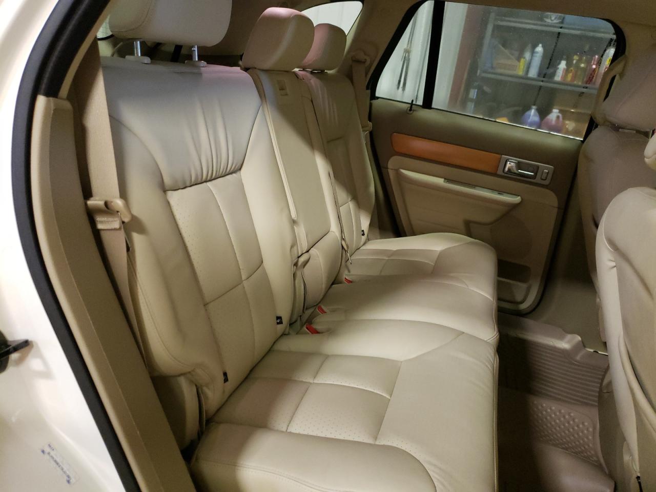 Photo 6 from auction – 2007 LINCOLN MKX with VIN 2LMDU88C27BJ21821