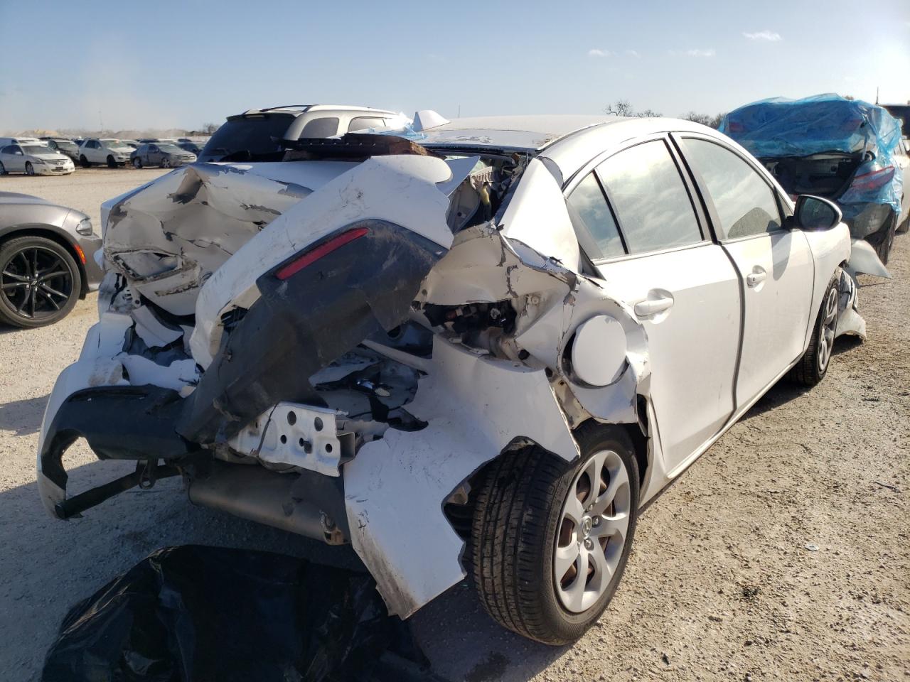 Photo 4 from auction – 2010 MAZDA 3 I with VIN JM1BL1SF1A1242282