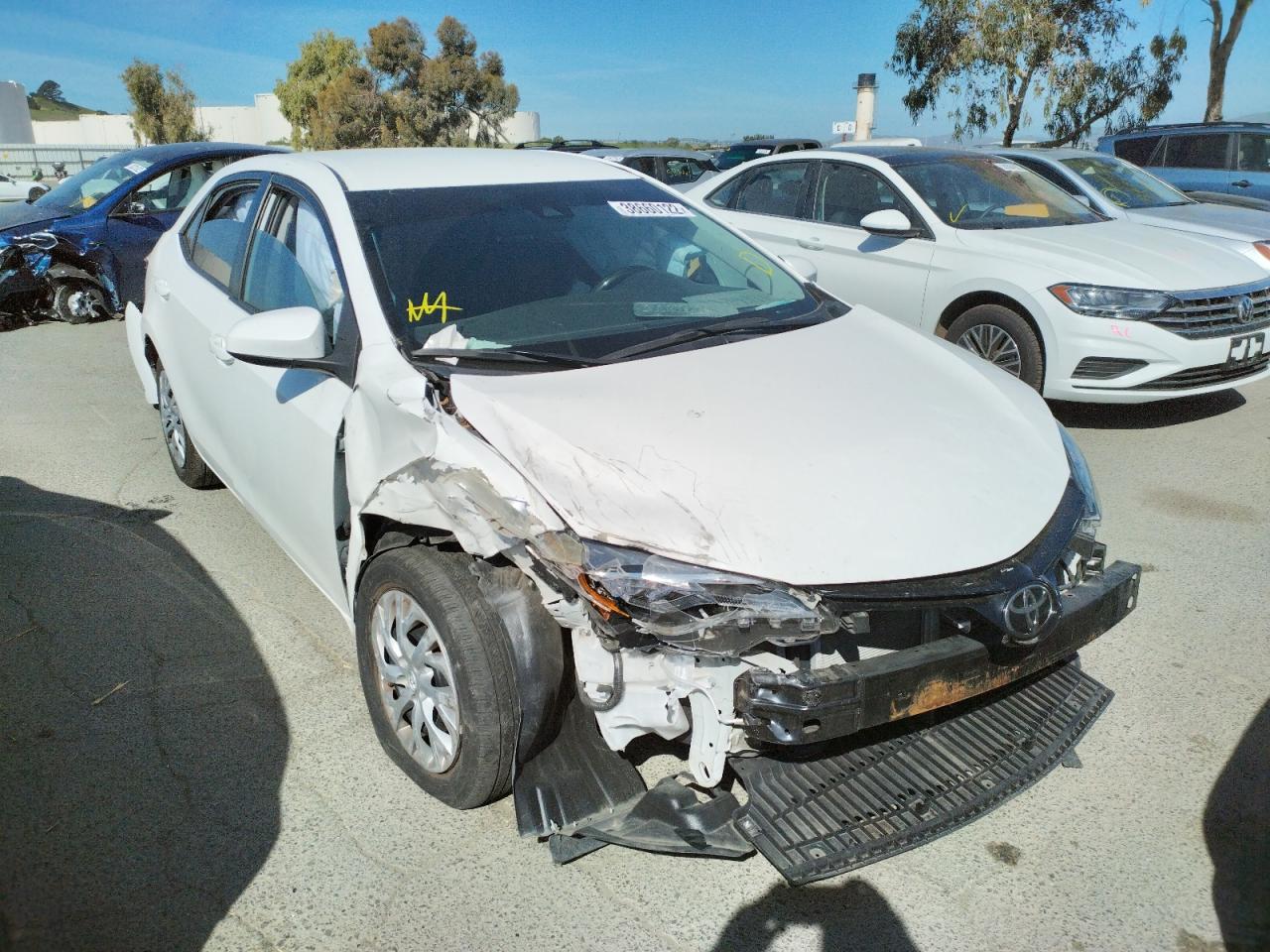 TOYOTA COROLLA L 2017 with VIN 5YFBURHE1HP571189 - Photo from auction