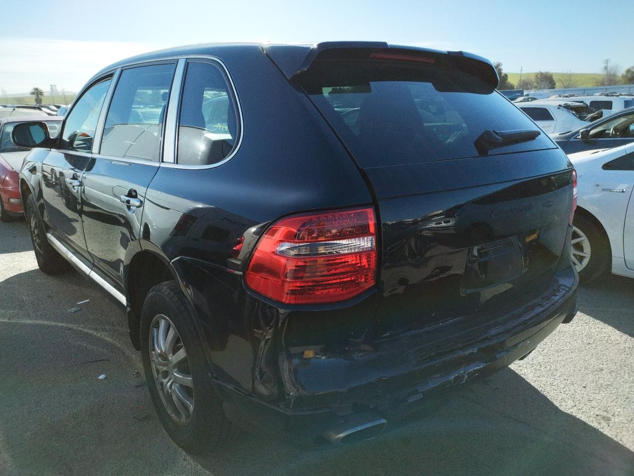 Photo 3 from auction – 2010 PORSCHE CAYENNE with VIN WP1AA2AP1ALA03707