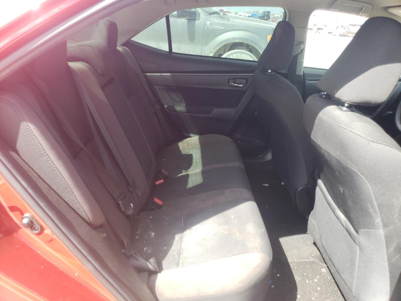 Photo 6 from auction – 2018 TOYOTA COROLLA L with VIN 5YFBURHE3JP775997