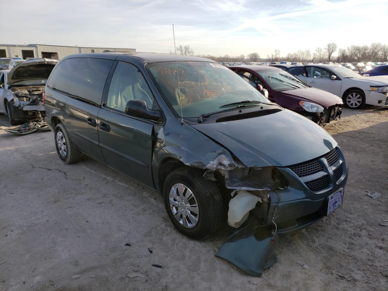 DODGE GRAND CARA 2003 with VIN 1D4GP243X3B177547 - Photo from auction