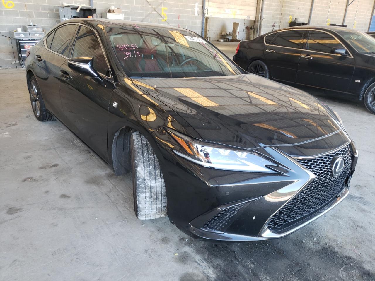 LEXUS ES 350 2019 with VIN 58ABZ1B15KU025129 - Photo from auction