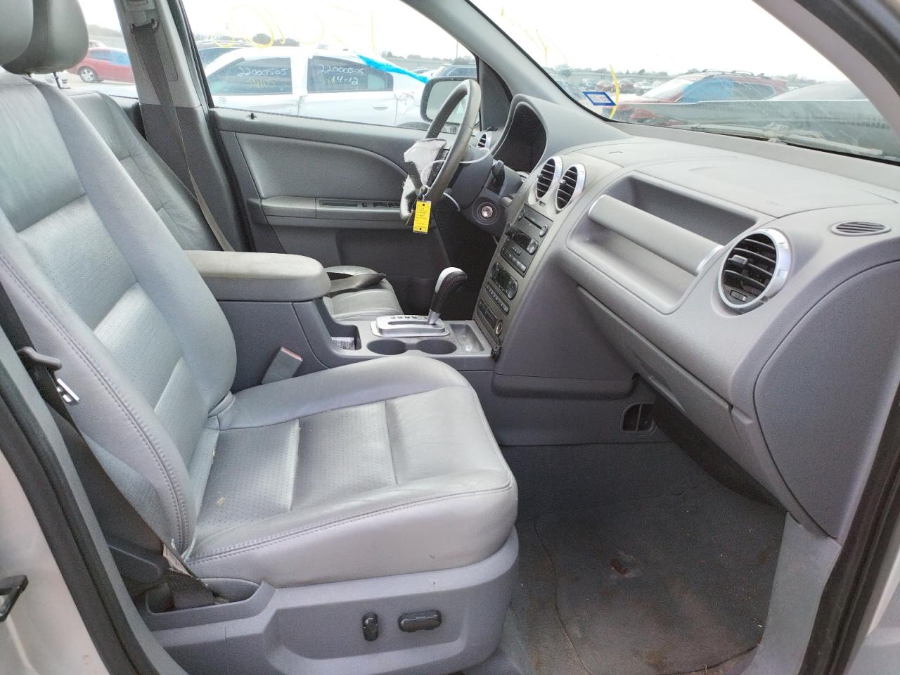 Photo 5 from auction – 2006 FORD FREESTYLE with VIN 1FMDK021X6GA15358