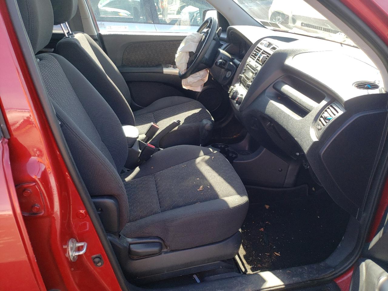 Photo 5 from auction – 2008 KIA SPORTAGE E with VIN KNDJE723487526446