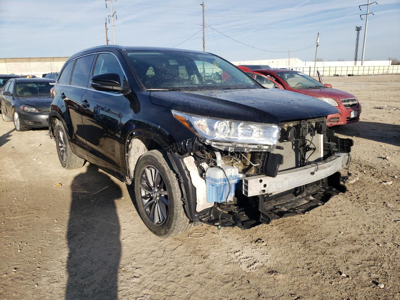 TOYOTA HIGHLANDER 2018 with VIN 5TDJZRFH9JS556902 - Photo from auction