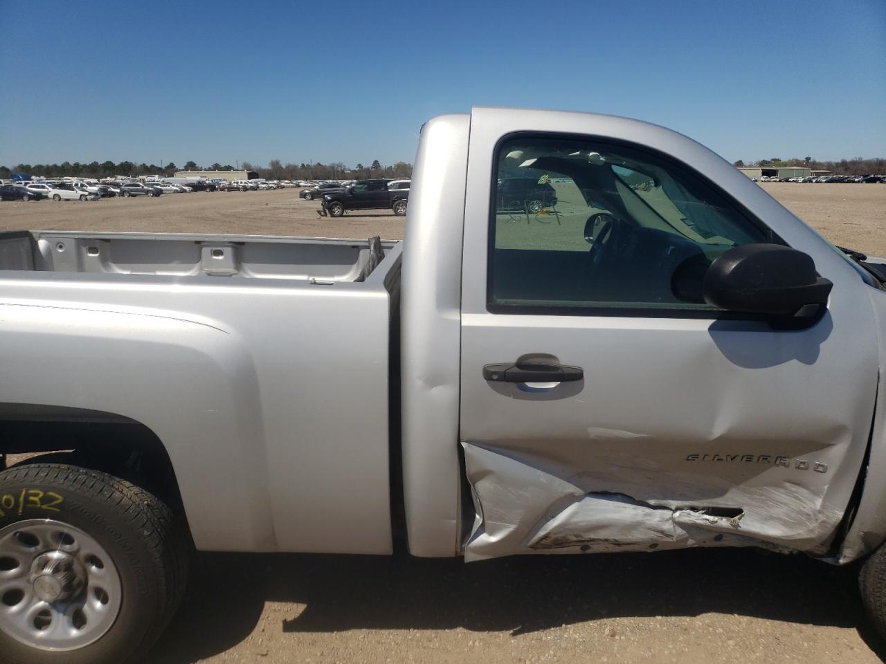 Photo 6 from auction – 2011 CHEVROLET SILVERADO with VIN 1GCNCPEX1BZ111618
