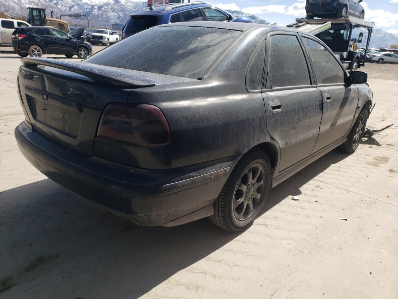 Photo 4 from auction – 2000 VOLVO S40 with VIN YV1VS2555YF448723